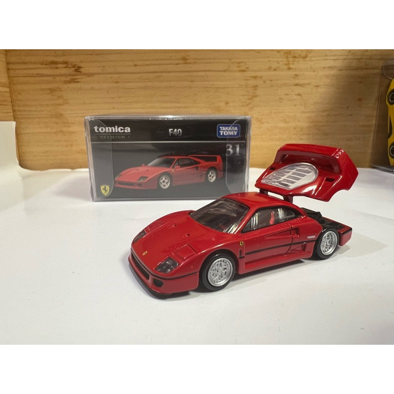 多美小汽車 tomica premium 31號Ferrari F40