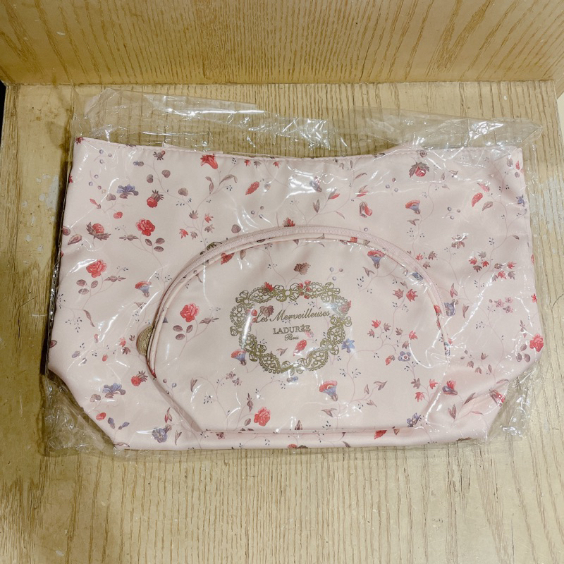 全新 法國  Les Merveilleuses LADUREE  粉紅花園手提袋 （托特包加化妝包 ） 夢幻時尚提包組