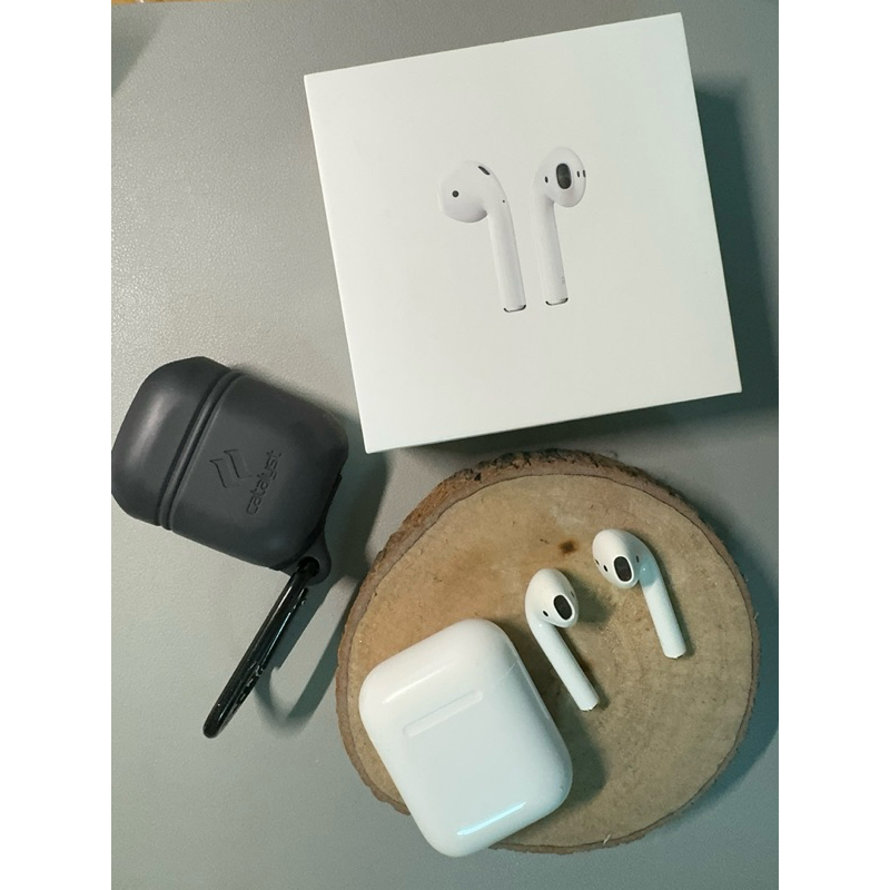 AirPods 第二代（附Catalyst保護套）另送elago 鯊魚保護殼