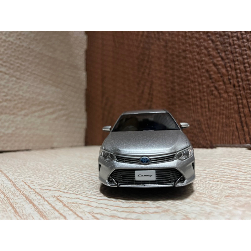 Toyota Camry 7.5代 極光銀 1/30 日規原廠模型車