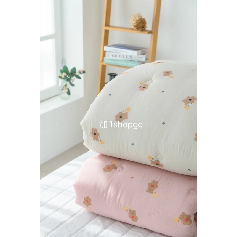 韓國🇰🇷預購🌟可愛愛心小熊四季天絲棉被～2個顏色