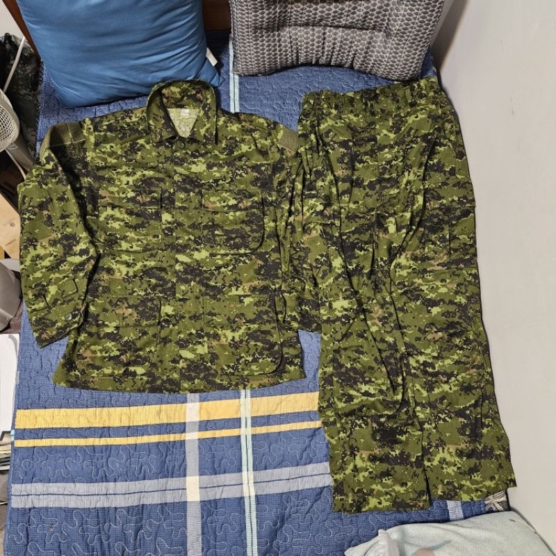 加拿大數位迷彩 上衣+下褲 生存遊戲 迷彩服 軍綠色