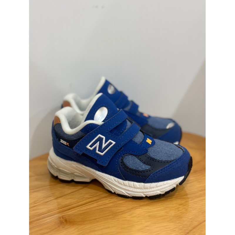 99新【New Balance】 NB 童鞋 藍色2002R 中童