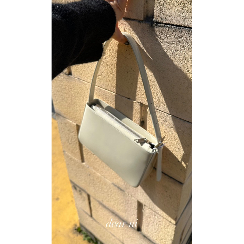 5:55👼dearni韓國設計師品牌代購－200%牛皮mini buckle bag 優雅鏡面牛皮單肩包 腋下包