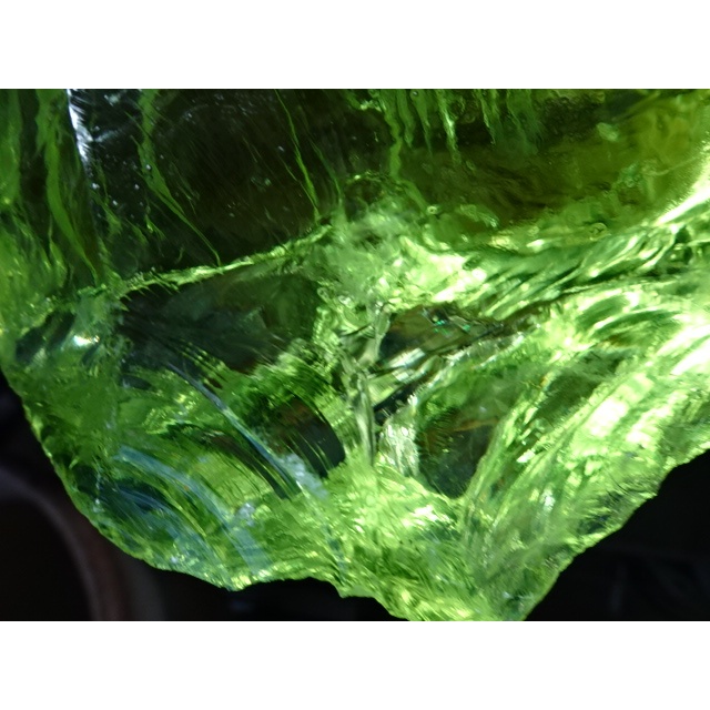 《藍金寶石玉石批發區》→〈原石系列〉→天然火山琉璃--檸檬綠琉璃石〈5180克→B66558