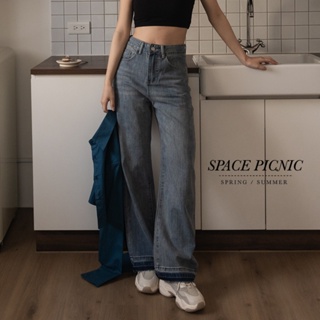Space Picnic｜漸層抽鬚牛仔直筒褲-1色【C24031070】