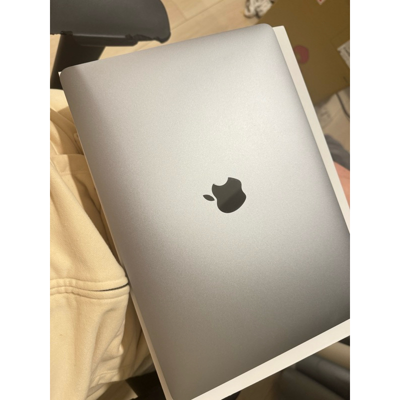 Apple MacBook Pro 13寸 256g （2019）