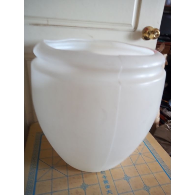 廉售二手5斗(36公升)塑膠水缸,只要90元,三重面交
