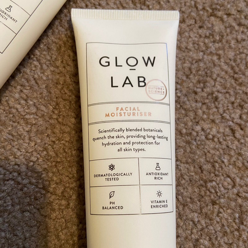 🧏🏻想不想靠臉吃飯 ？🧏🏻‍♀️ 紐西蘭 Glow lab 植物精油保濕乳液 100ml