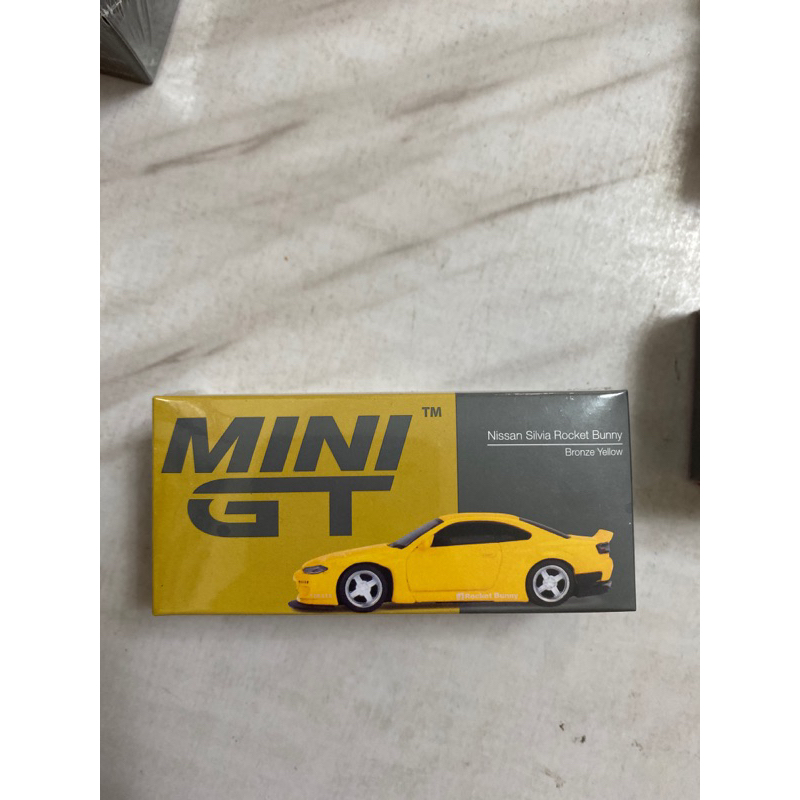 Mini GT #643 Nissan Silvia S15 Rocket Bunny 火箭兔 左駕(全新未拆）