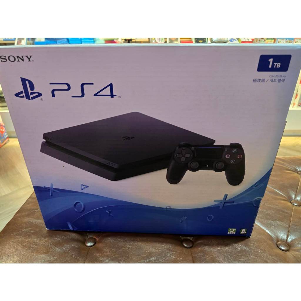 【阿甘愛電玩】 二手 Sony PlayStation 4 PS4 slim  黑 1TB 單手把送遊戲