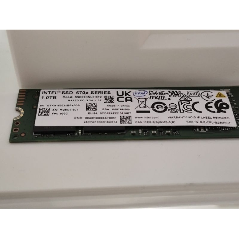 Intel 670P SSDPEKNU010TZ 1TB 固態硬碟 PCI-E M.2 2280 保固到2027