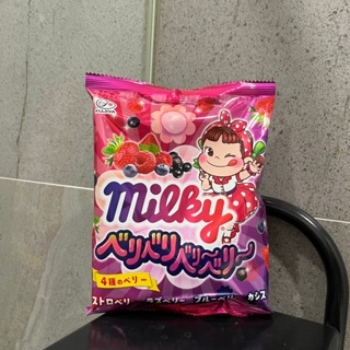 (現貨)日本空運 不二家期間限定綜合莓果牛奶糖76g