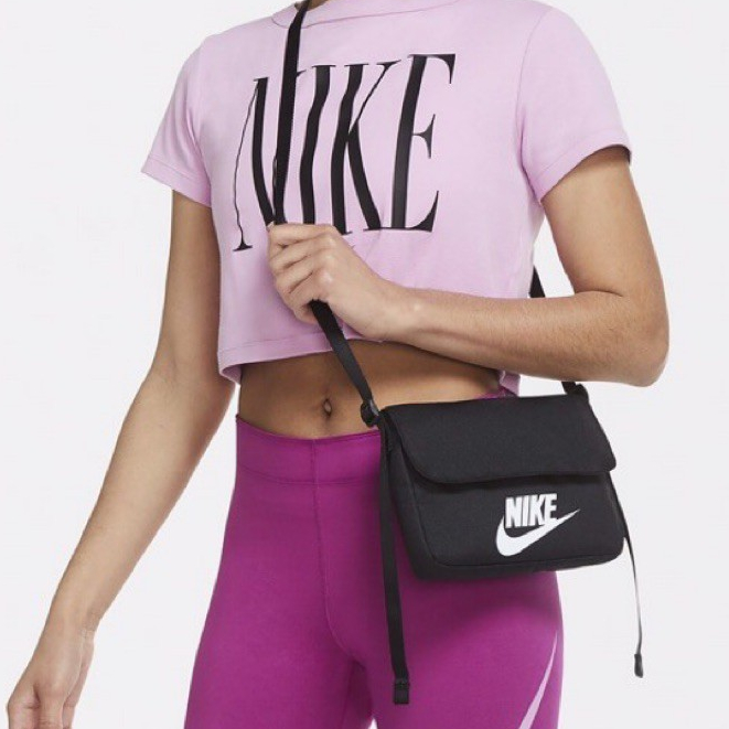 Nike 斜背包 NSW Revel Shoulder Bag 小包 外出  方包 背帶可調 黑 白 CW9300010