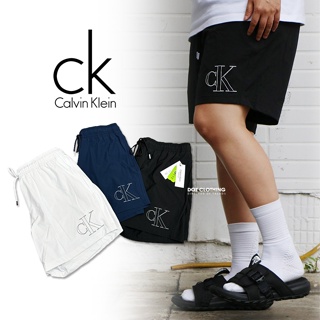 Calvin Klein CK 抗UV 簍空LOGO 透氣 快乾 短褲 海灘褲 吸濕排汗 黑白藍 膝上褲 DOT聚點