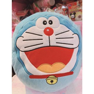 ♥小花花日本精品♥ 哆啦A夢 靠枕 抱枕 暖手枕 毛巾掛環 大頭公仔造型 ~ 8