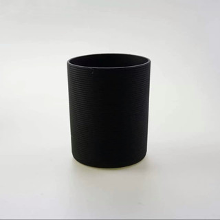壁：全新矽膠止滑隔熱杯套直徑6.5cm 黑色杯套