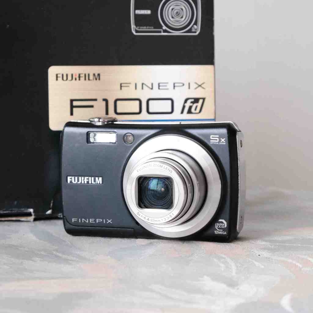 富士 Fujifilm FinePix F100FD 金屬 早期 CCD 數位相機(可模擬底片色調)