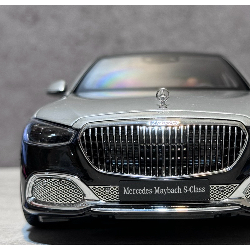 【Almost Real】1/18 Mercedes-Benz S-Klasse Maybach 黑銀 1:18 模型車