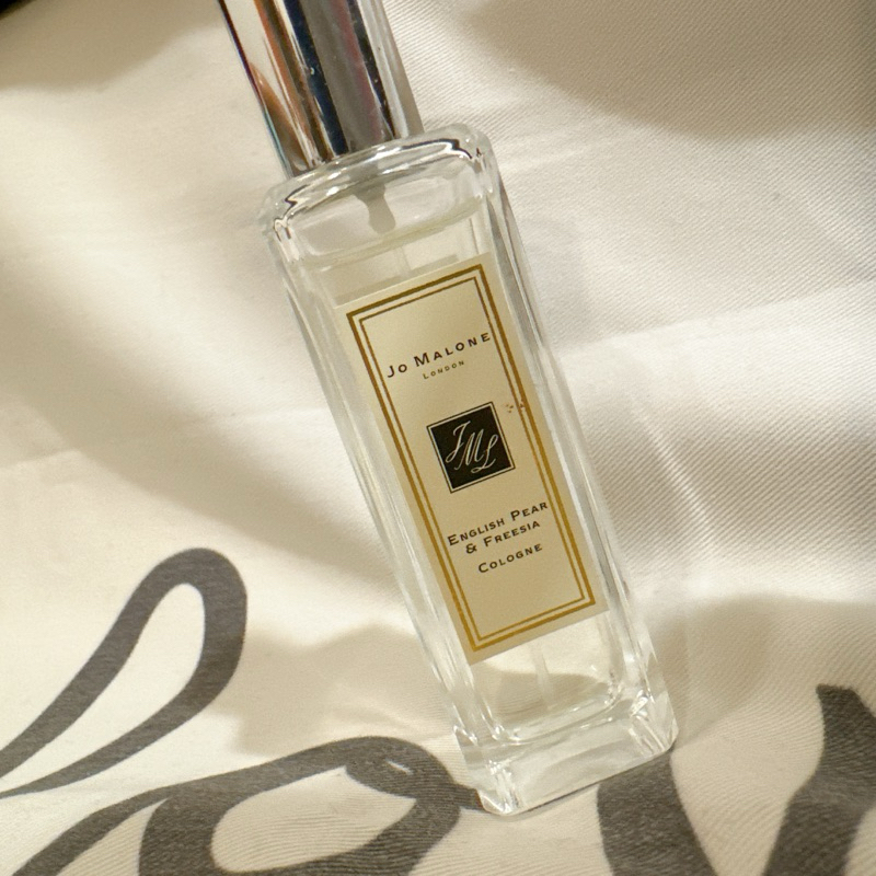 二手九成新Jo Malone English Pear &amp; Freesia 英國梨與小蒼蘭 30ml