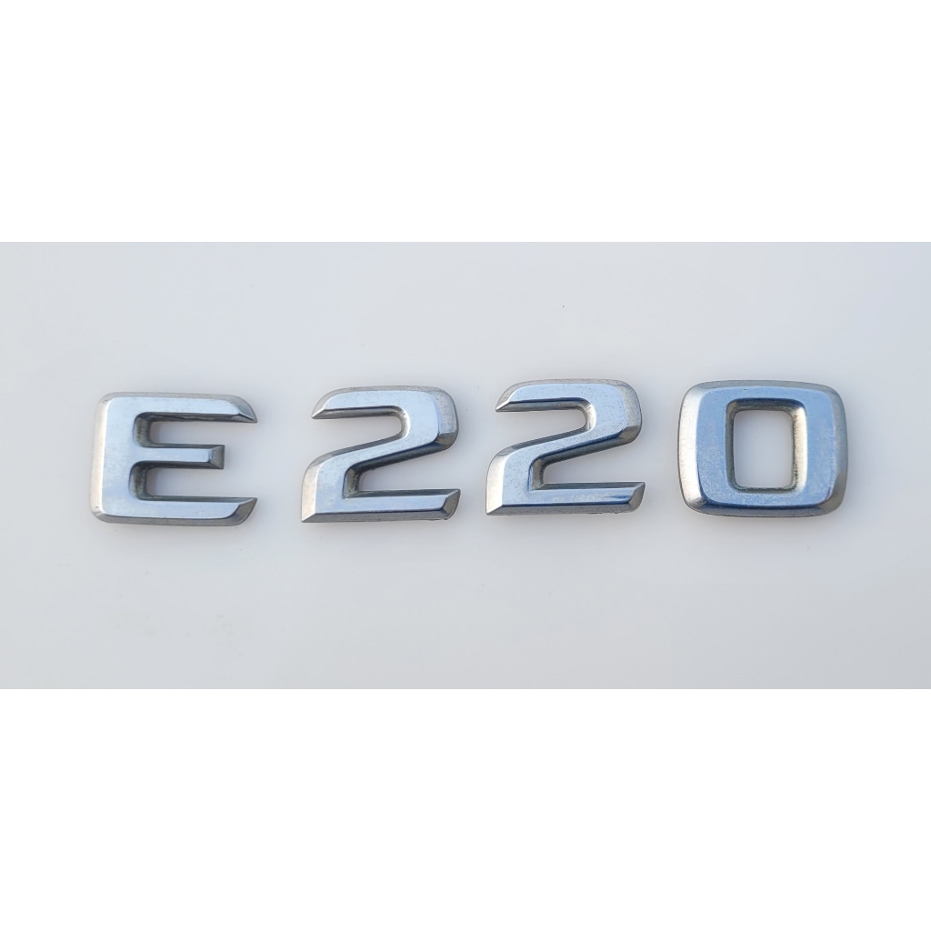 賓士 【E200、E220】 字標 行李箱標  Mercedes-Benz 後車箱標