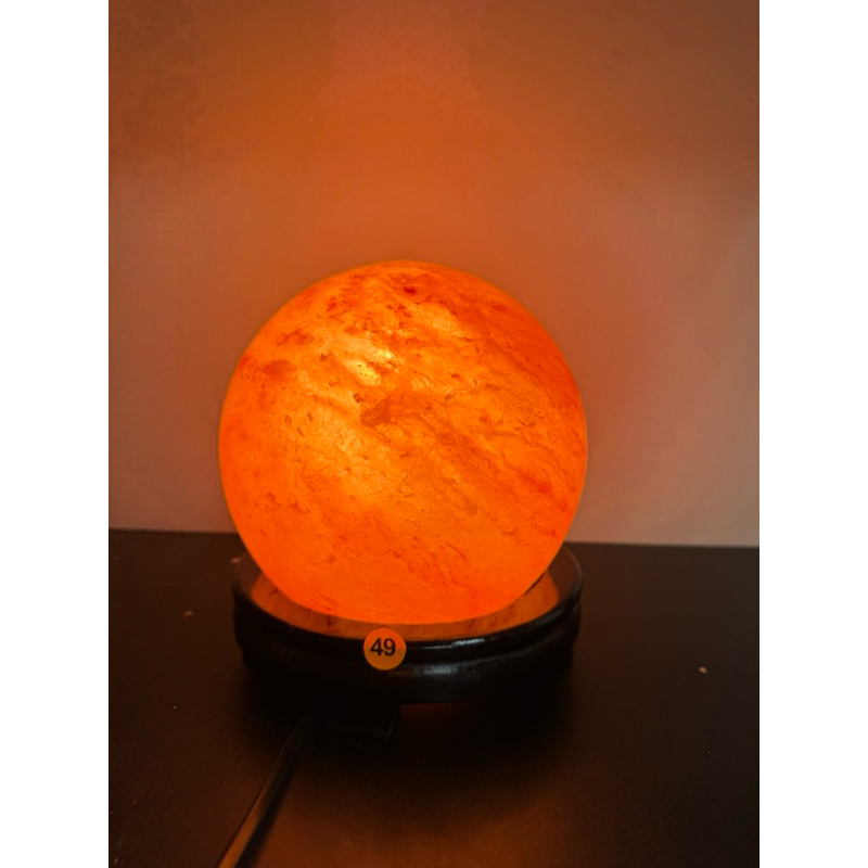 頂級圓球鹽燈  實拍實賣 百里挑一 紋路有夠美，顏色又紅潤 頂級圓球鹽燈