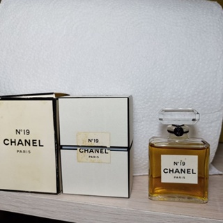 Chanel No.19 Extrait. 香精 14ml(瓶口未拆封)