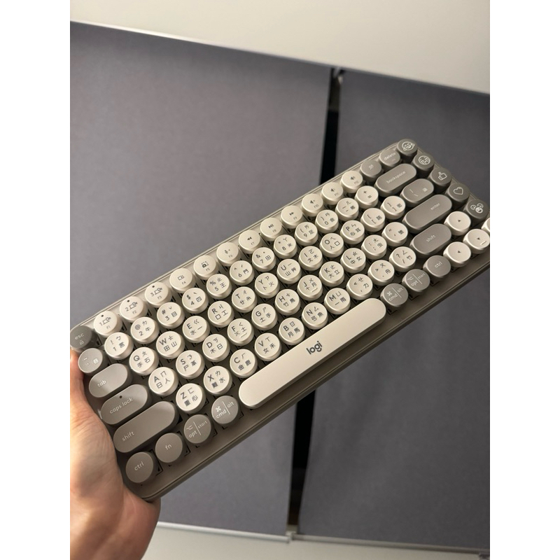 （二手近全新）Logitech 羅技 POP KEYS 無線鍵盤 迷霧灰
