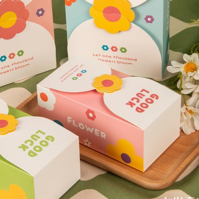 ins 「小花朵」包裝盒 烘焙包裝盒 2尺寸 小花卡扣 可愛圖案 2/6入 蛋黃酥包裝 烘焙包裝盒 禮盒包裝盒