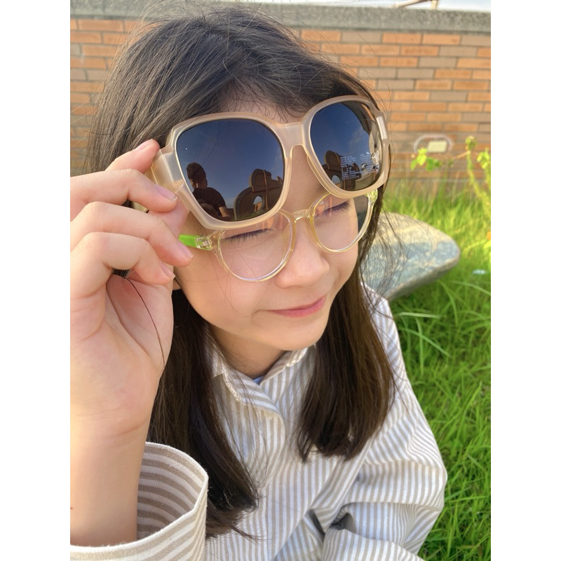 『陽光兔兔🐰』台灣製造🇹🇼8278 兒童偏光眼鏡 包覆式偏光眼鏡 近視偏光套鏡 偏光太陽套鏡 墨鏡 UV400 檢驗合格