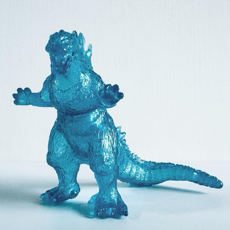 東宝 ゴジラ 𝗚𝗢𝗗𝗭𝗜𝗟𝗟𝗔 ミレニアムゴジラ 哥吉拉 𝟮𝟬𝟬𝟬 千禧哥吉拉 劇場限定 藍色透明 東寶怪獸 軟膠玩具