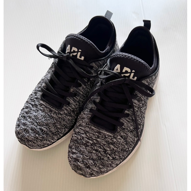 法國APL透氣黑灰球鞋US9(25.5)