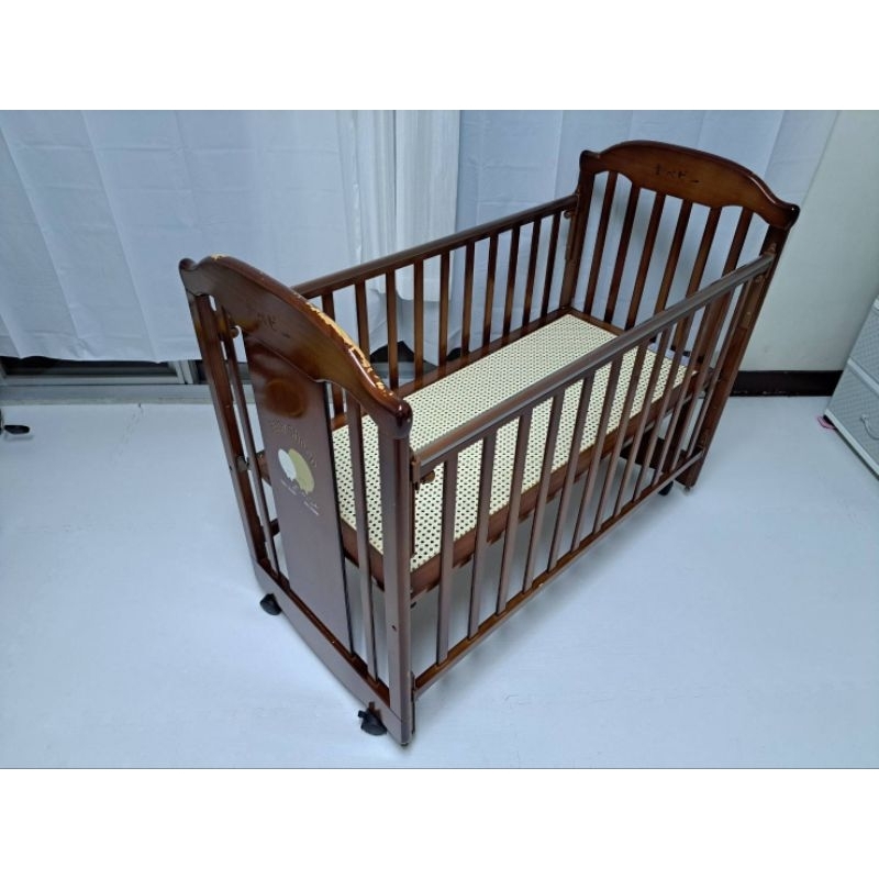 二手嬰兒床/實木嬰兒床/搖擺床 (物件大，僅限自取)~客訂，已出售