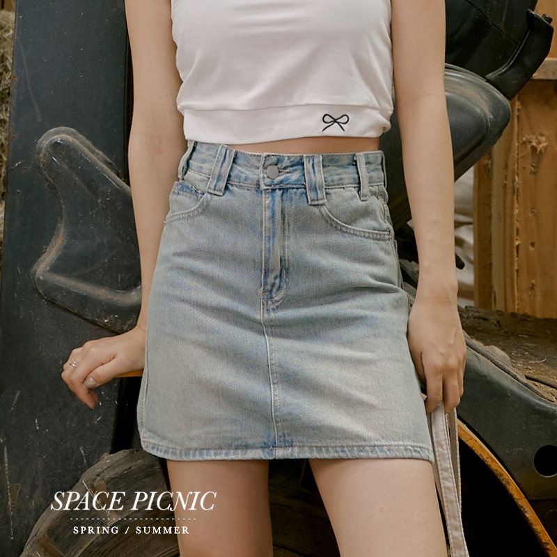 Space Picnic｜挺料牛仔短褲裙-1色【C24043021】