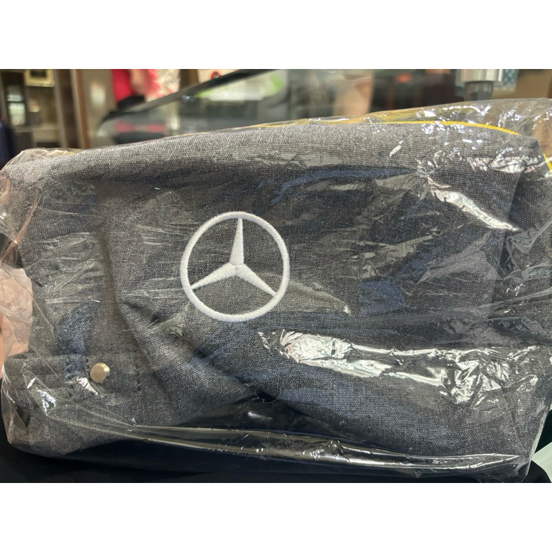 全新原廠賓士（Mercedes Benz )手拿包