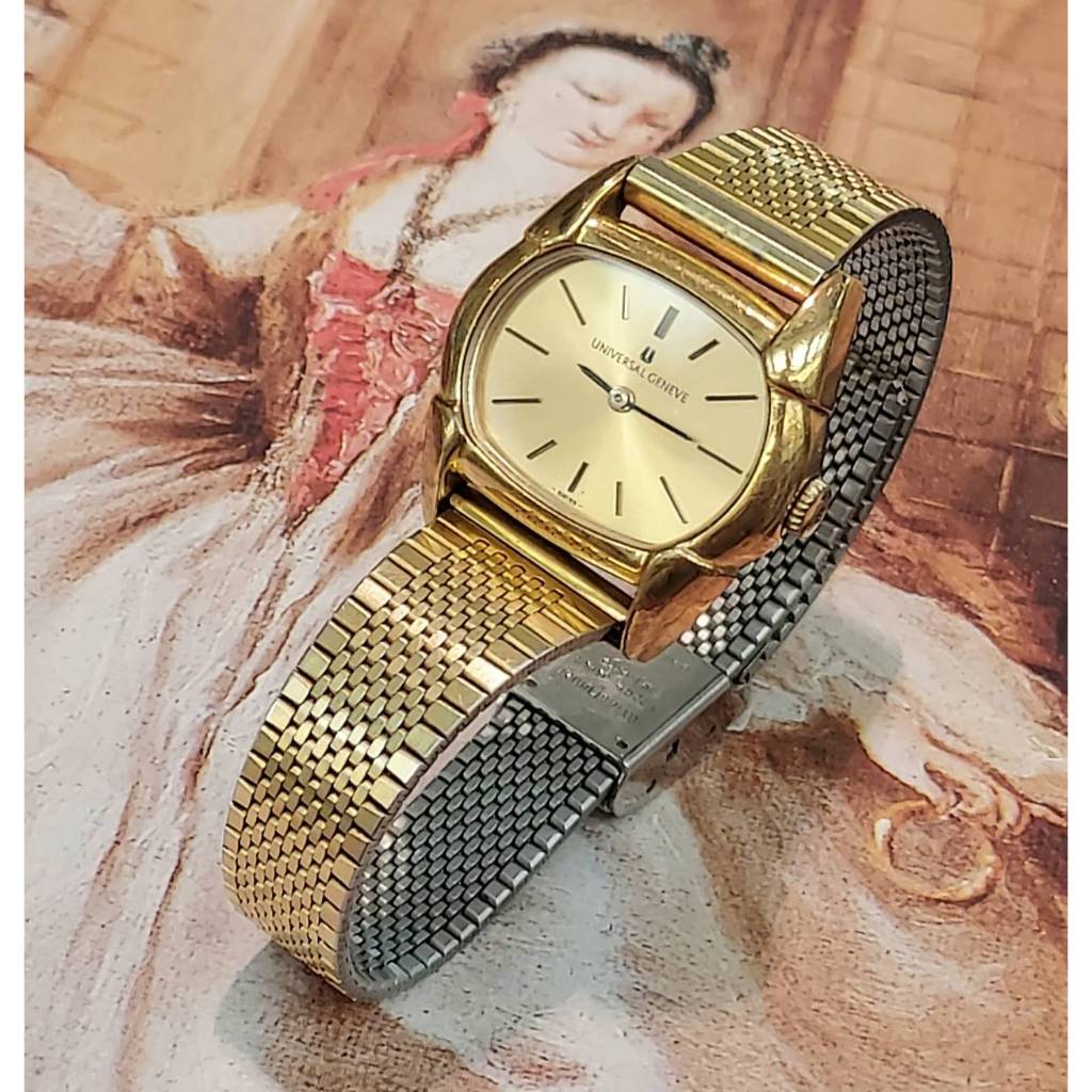 1960年代女款瑞士Universal Geneve橢圓金色古董老機械錶  ○瑞士製，瑞士機芯，手動上鍊，功能正常行走