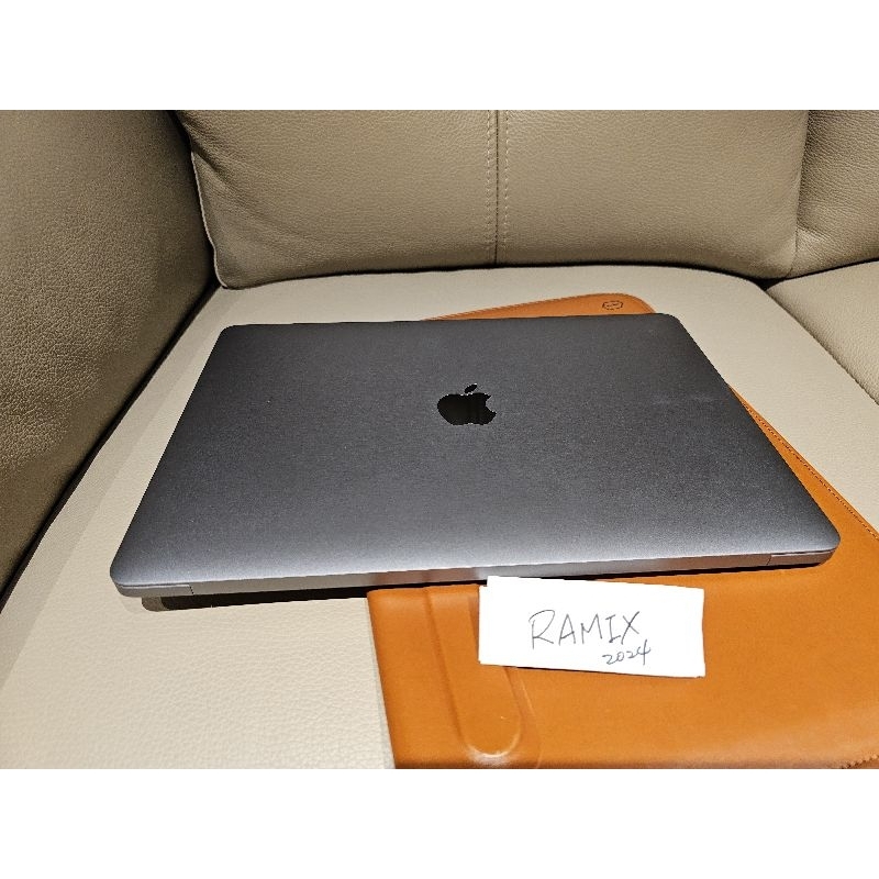 二手MacBook Air M1 (16G, 1T SSD)