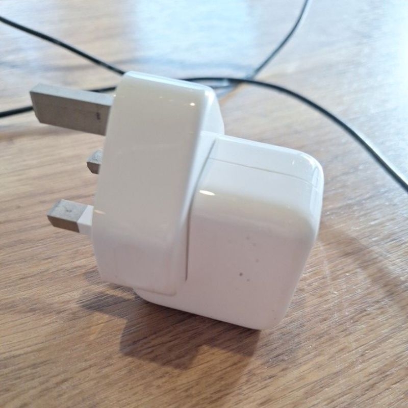 蘋果Apple官方 USB-C 電源轉換器牆壁插座用插頭轉接器#usb插頭Apple 三頭叉旅行英國、新加坡和香港