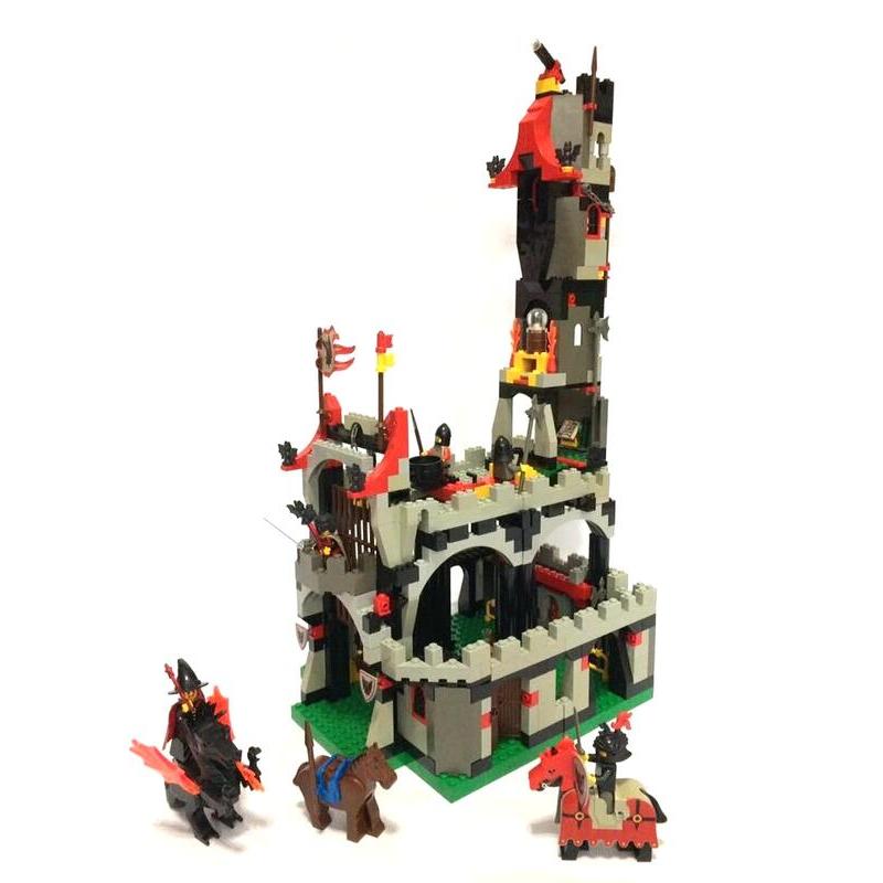 樂高人偶王 LEGO 絕版/城堡系列#6097 蝙蝠城堡盒組(有書無盒)