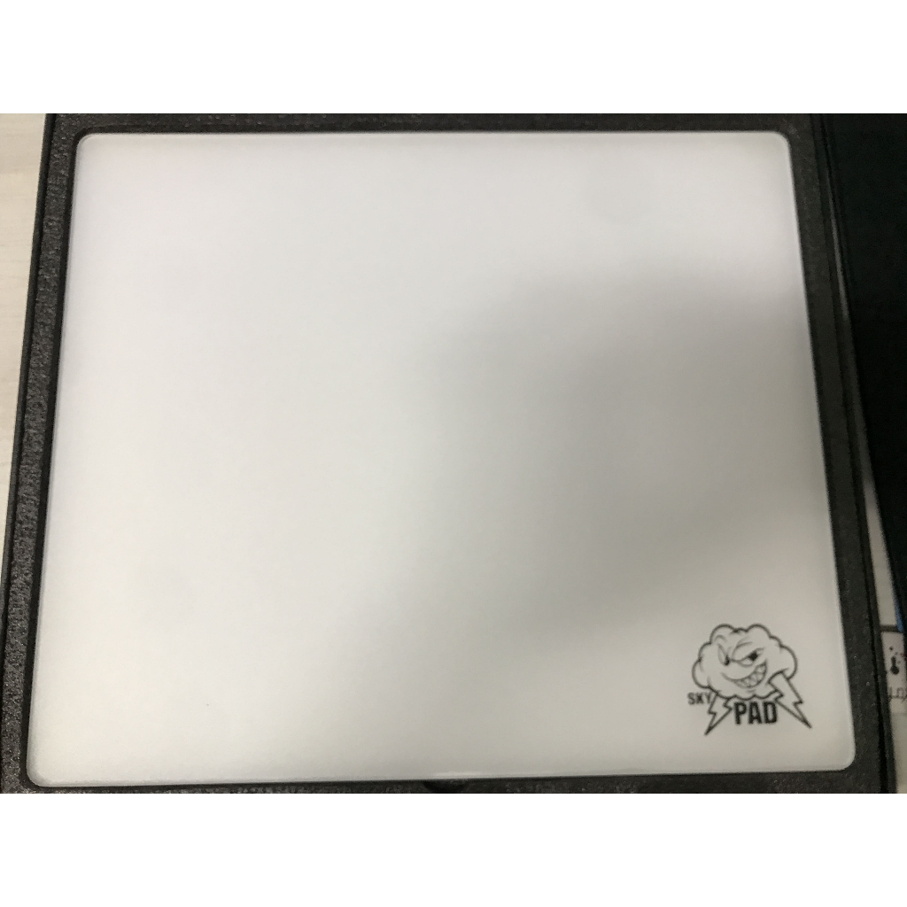 SKYPAD 3.0 玻璃鼠墊