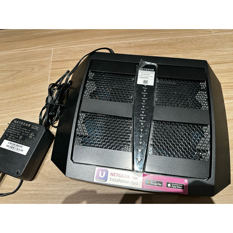 二手Netgear R8000P 夜鷹 X6S  AC4000 三頻WIFI智能 MU-MIMO 無線寬頻分享器