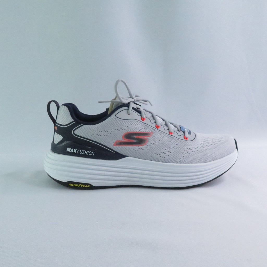 Skechers 220930GYNV 男 慢跑鞋 Max Cushioning Suspension  緩衝 灰