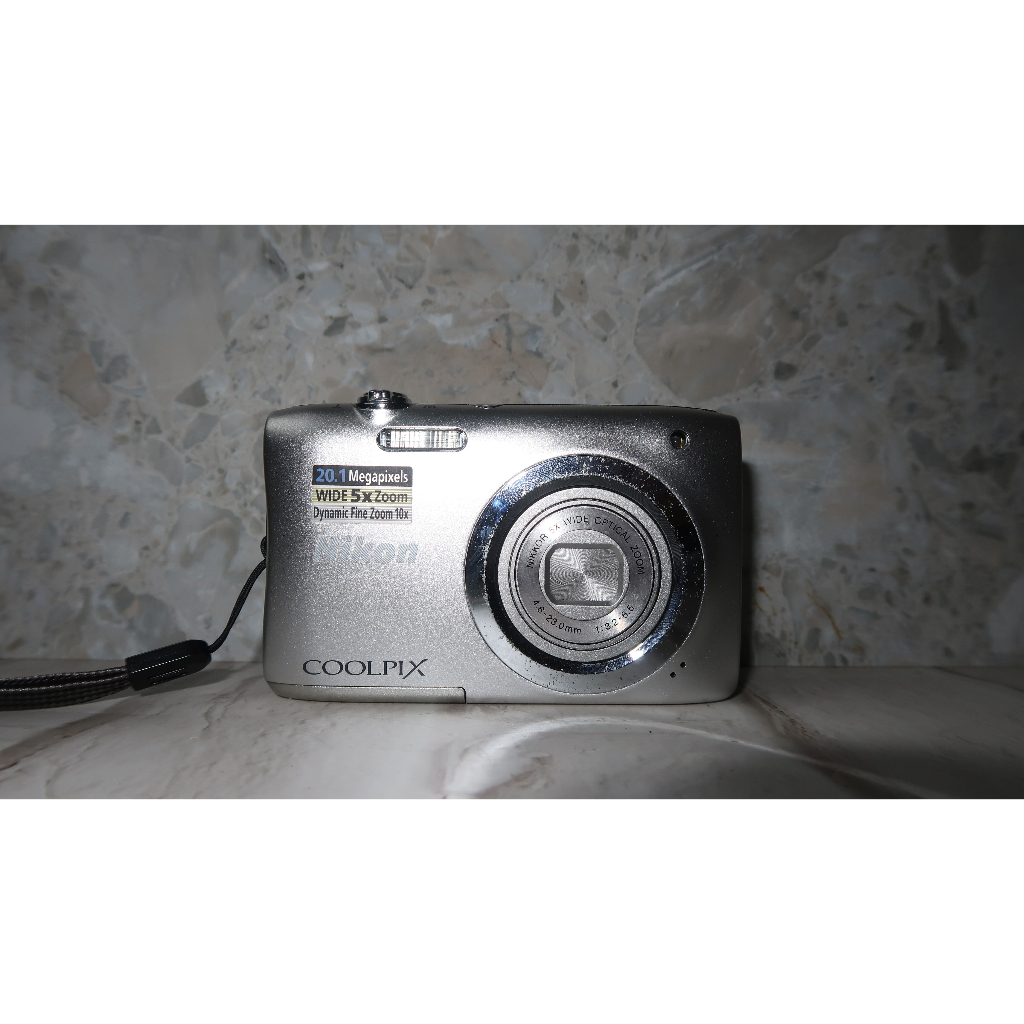 銀色(盒裝)Nikon Coolpix A100 相機 CCD數位相機 冷白皮 Y2K 小紅書 二手相機 尼康相機