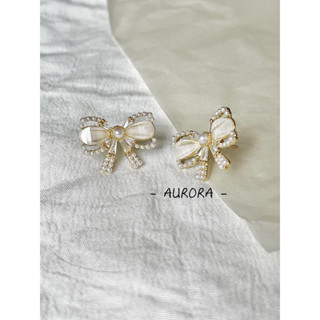 《Aurora》 韓國🇰🇷 925銀耳針 滿珍珠蝴蝶結🎀 耳針耳環 不掉色