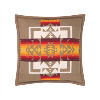 PENDLETON 16”圖騰抱枕(40.6 x 40.6cm) – 約瑟夫酋長系列(大地款)