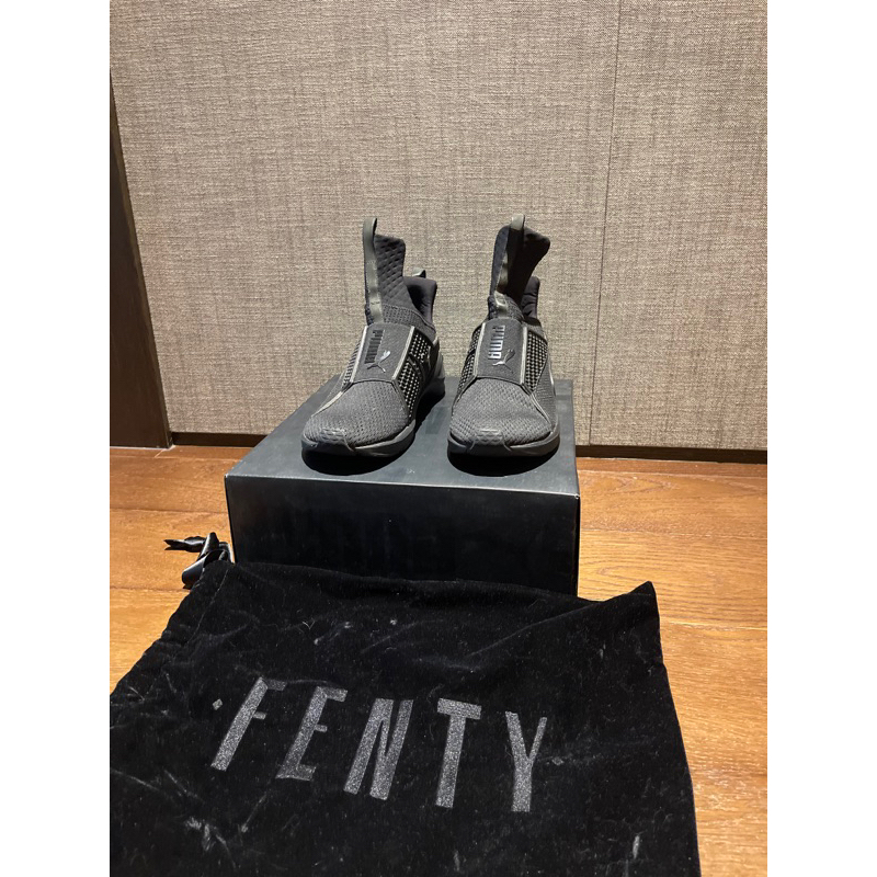 全新 PUMA FENTY TRAINER X RIHANNA 3M反光休閒鞋(黑)189193 運動鞋 休閒鞋