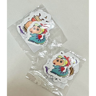 全家 蠟筆小新恐龍日記餐盒 貼紙 吊飾 卡夾！全新貼紙26入✨