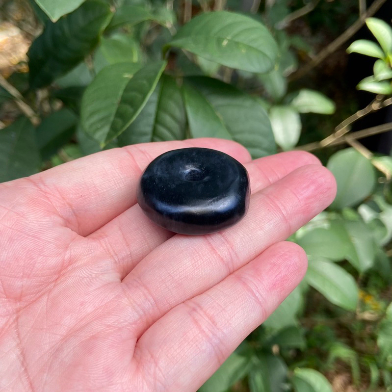 天然和田玉 青花籽料帶皮聚黑30胖扣平安扣