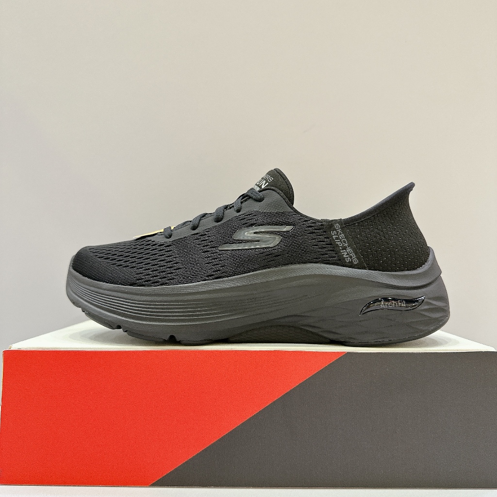 SKECHERS GO RUN MAX CUSHIONING 女款 寬楦 慢跑鞋 足弓支撐 黑 128930WBBK