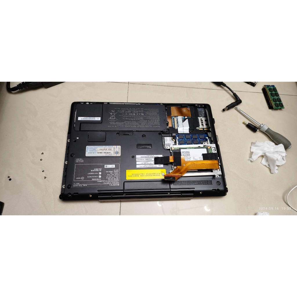 MZRPA128HMCD000S0 三星 128GB MLC SATA 6Gbps RAID LIF 1.8 吋 SSD